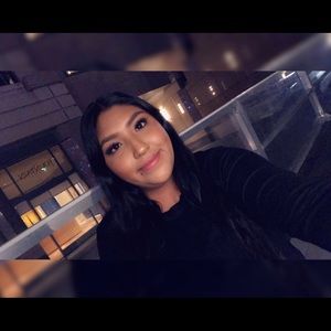 Meet your Posher, Denise